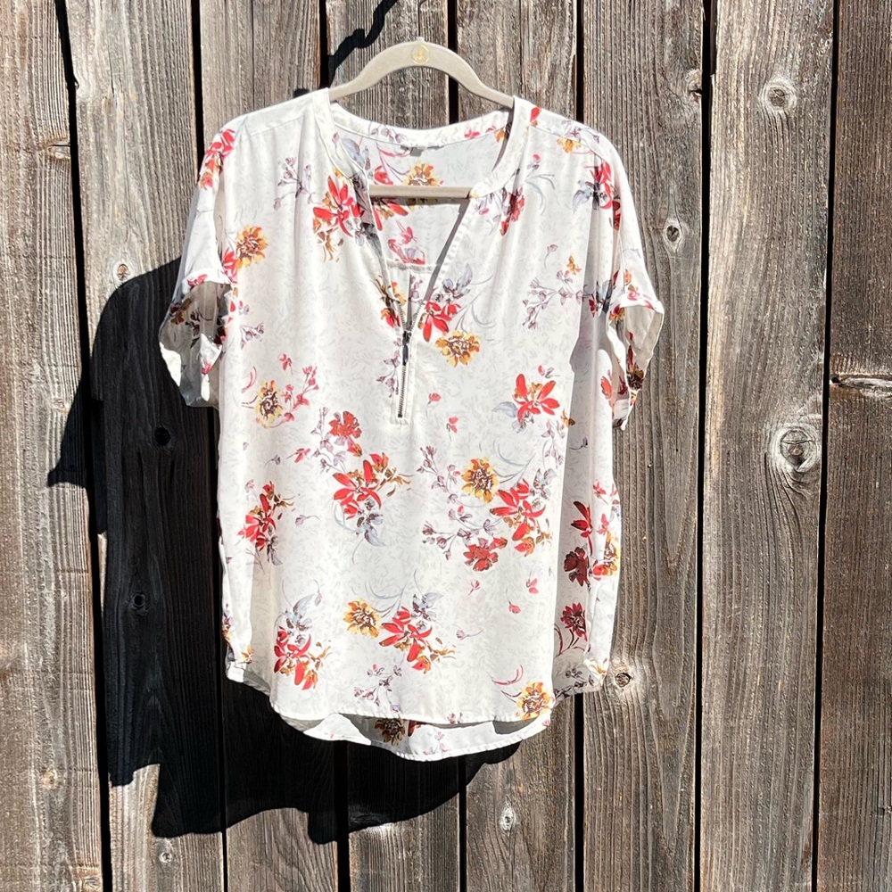 Maurices floral top size large